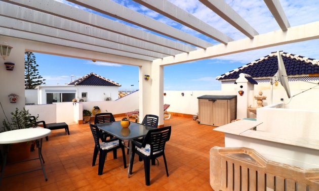 Reventa - Adosado -
Orihuela Costa - Los Balcones