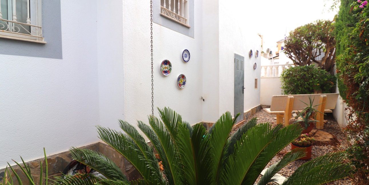 Reventa - Adosado -
Orihuela Costa - Los Balcones