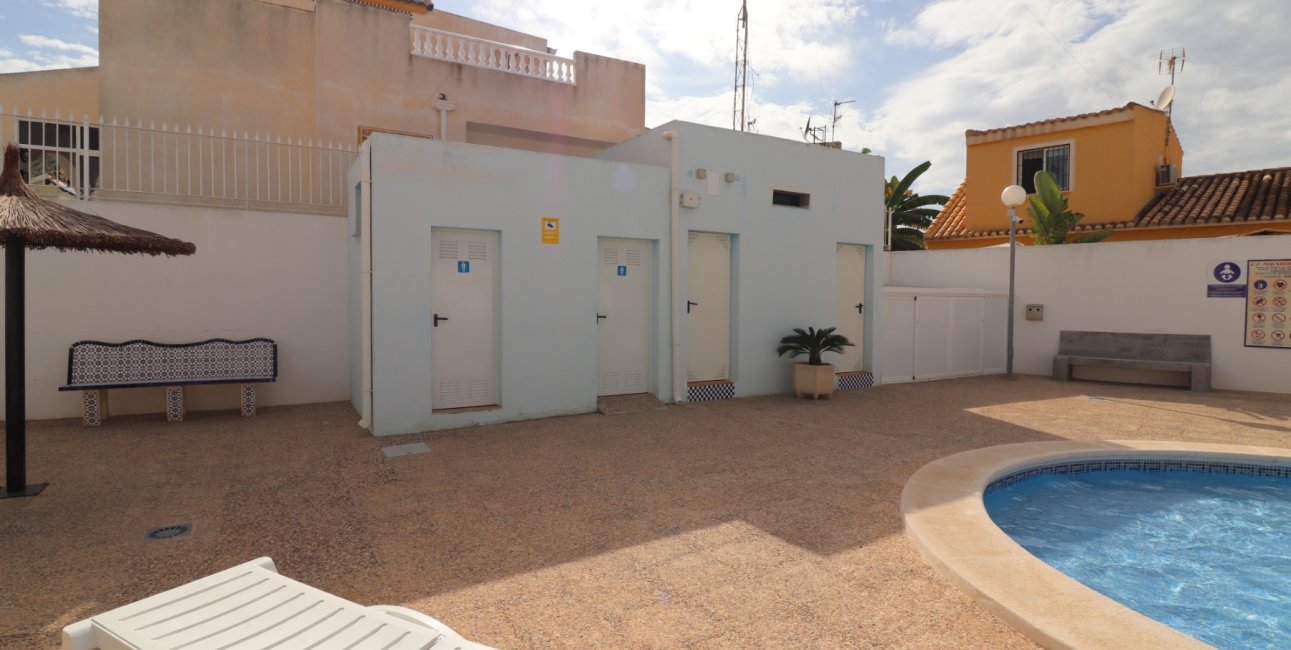 Reventa - Adosado -
Orihuela Costa - Los Balcones