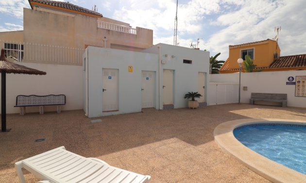 Reventa - Adosado -
Orihuela Costa - Los Balcones