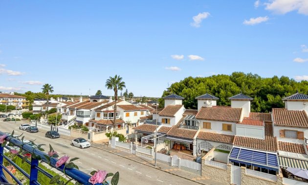 Reventa - Apartamento / piso -
Orihuela Costa - Mil Palmeras