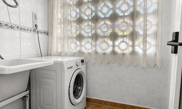 Reventa - Apartamento / piso -
Orihuela Costa - Mil Palmeras