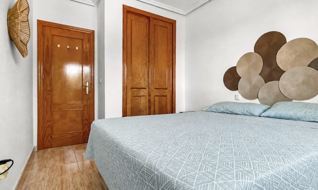 Reventa - Apartamento / piso -
Orihuela Costa - Mil Palmeras