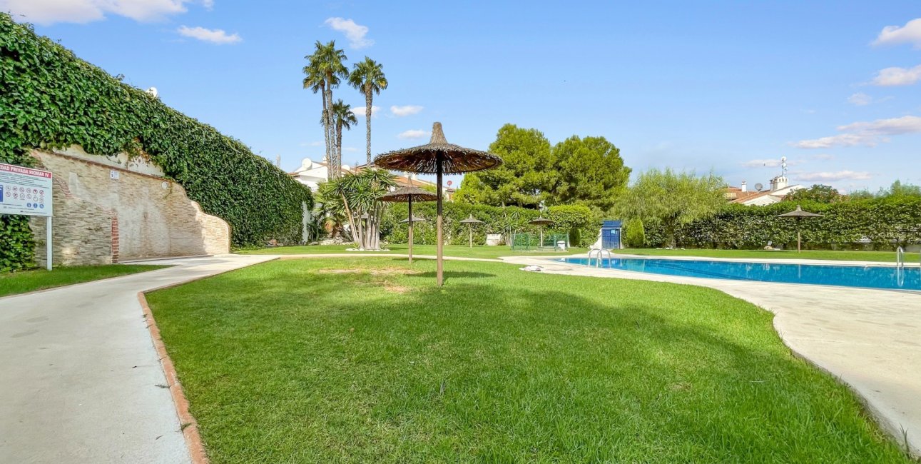 Reventa - Apartamento / piso -
Orihuela Costa - Mil Palmeras