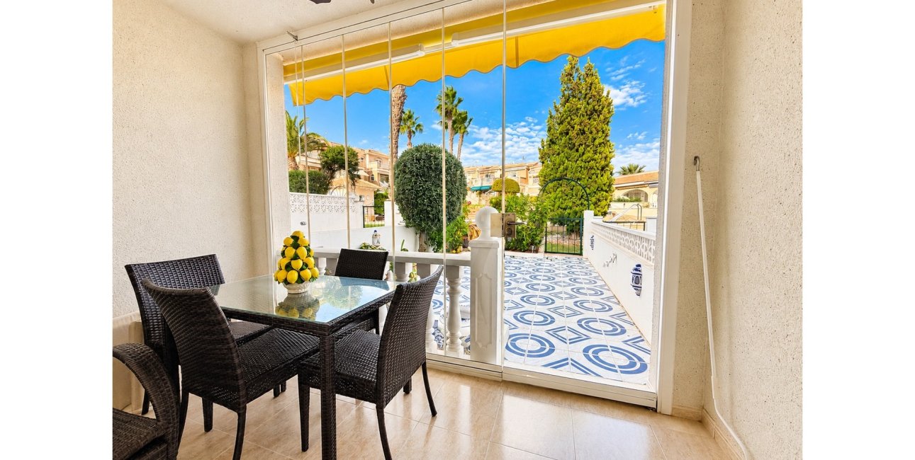 Resale - Townhouse -
Ciudad Quesada - La Fiesta