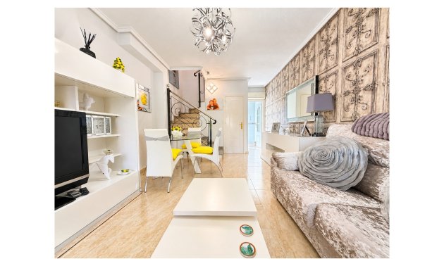 Resale - Townhouse -
Ciudad Quesada - La Fiesta