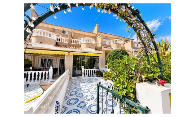 Resale - Townhouse -
Ciudad Quesada - La Fiesta