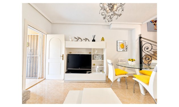 Resale - Townhouse -
Ciudad Quesada - La Fiesta