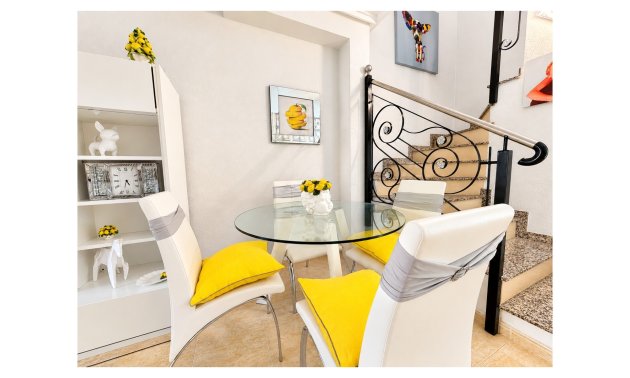 Resale - Townhouse -
Ciudad Quesada - La Fiesta