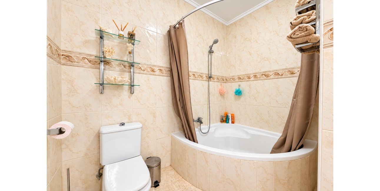 Resale - Townhouse -
Ciudad Quesada - La Fiesta