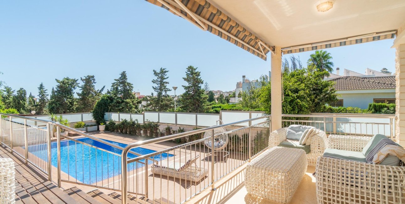 Resale - Villa -
Torrevieja - La Mata