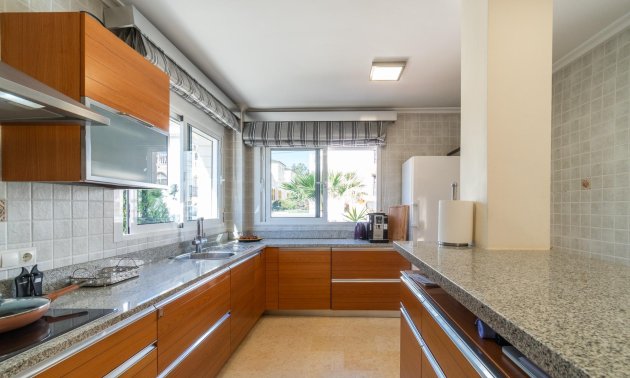 Resale - Villa -
Torrevieja - La Mata