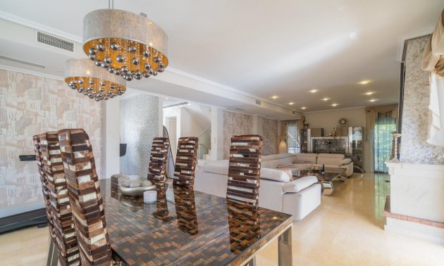 Resale - Villa -
Torrevieja - La Mata