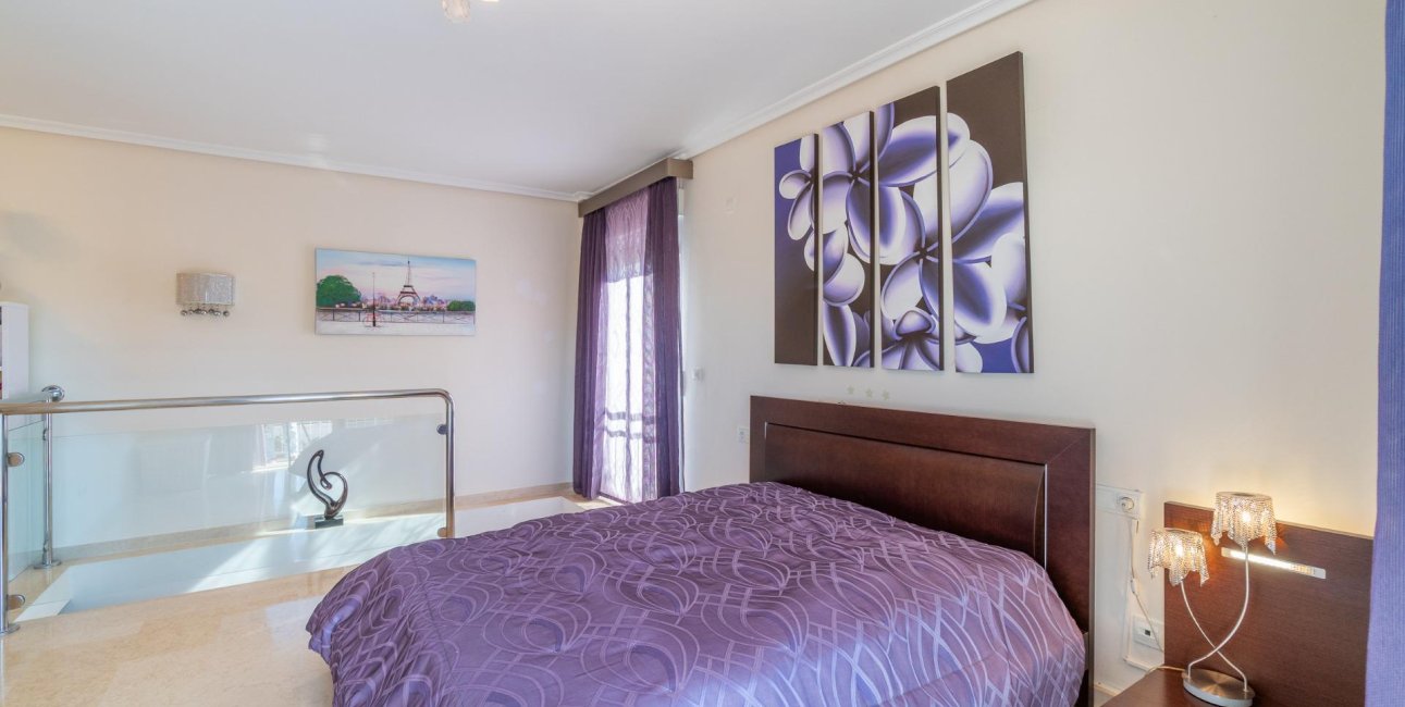 Resale - Villa -
Torrevieja - La Mata