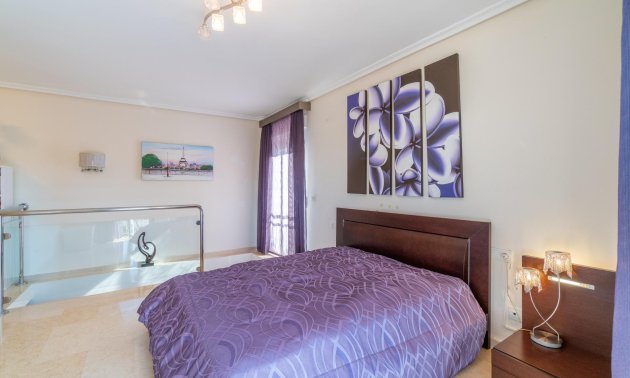 Resale - Villa -
Torrevieja - La Mata