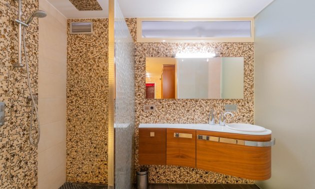 Resale - Villa -
Torrevieja - La Mata