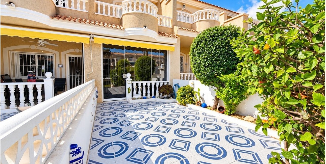Resale - Townhouse -
Ciudad Quesada - La Fiesta