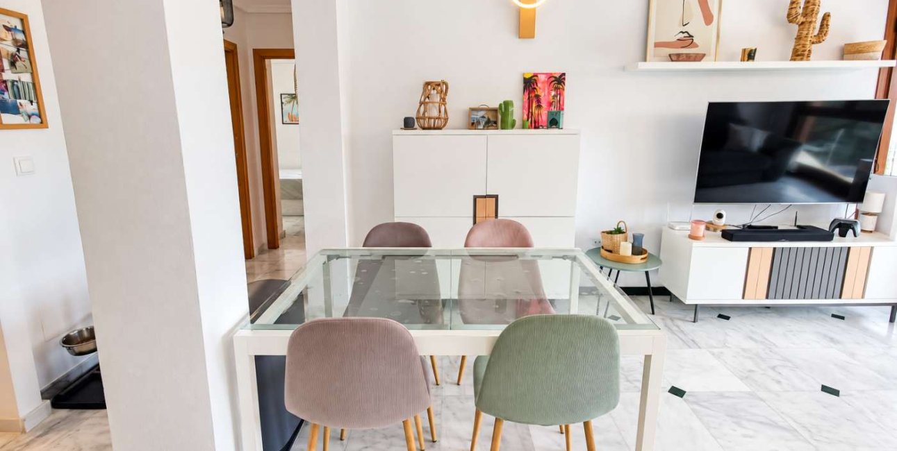 Resale - Villa -
Algorfa - La Finca Golf Resort