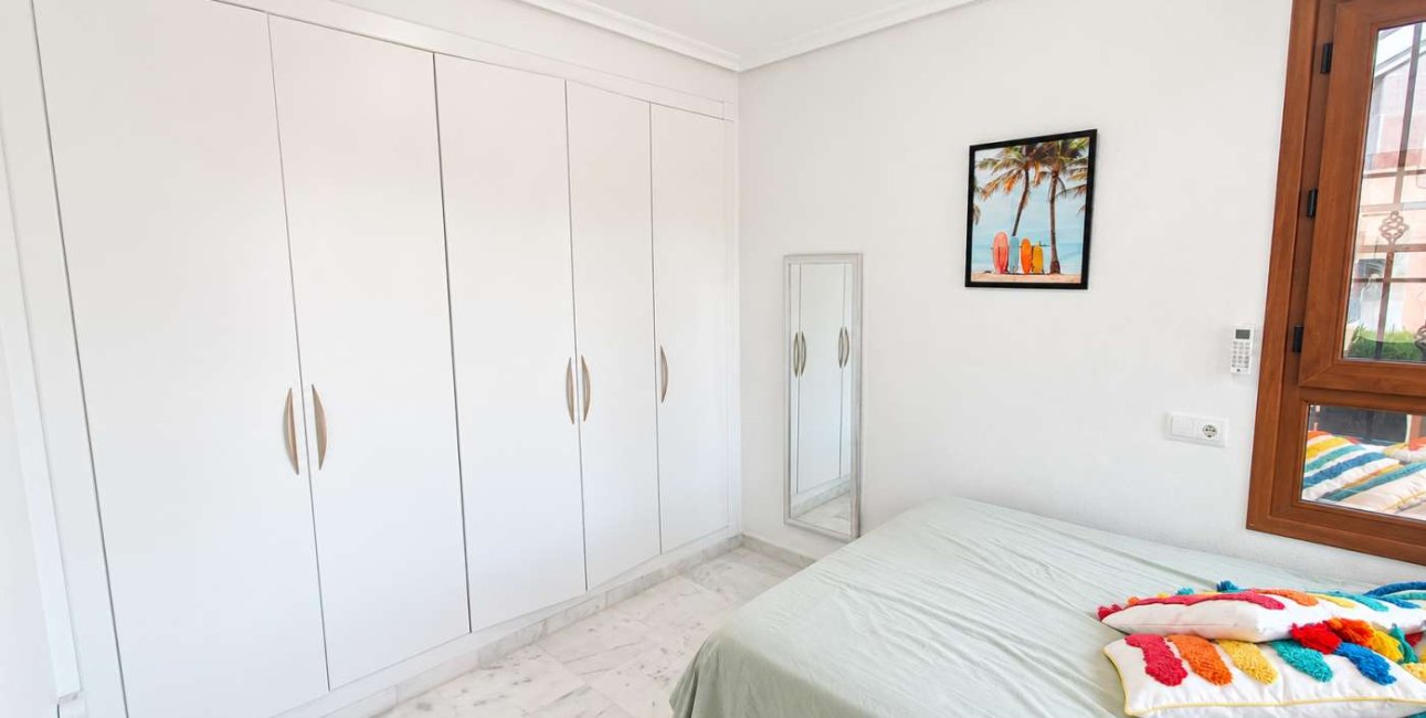 Resale - Villa -
Algorfa - La Finca Golf Resort