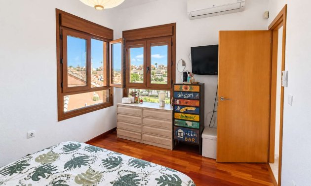 Resale - Villa -
Algorfa - La Finca Golf Resort