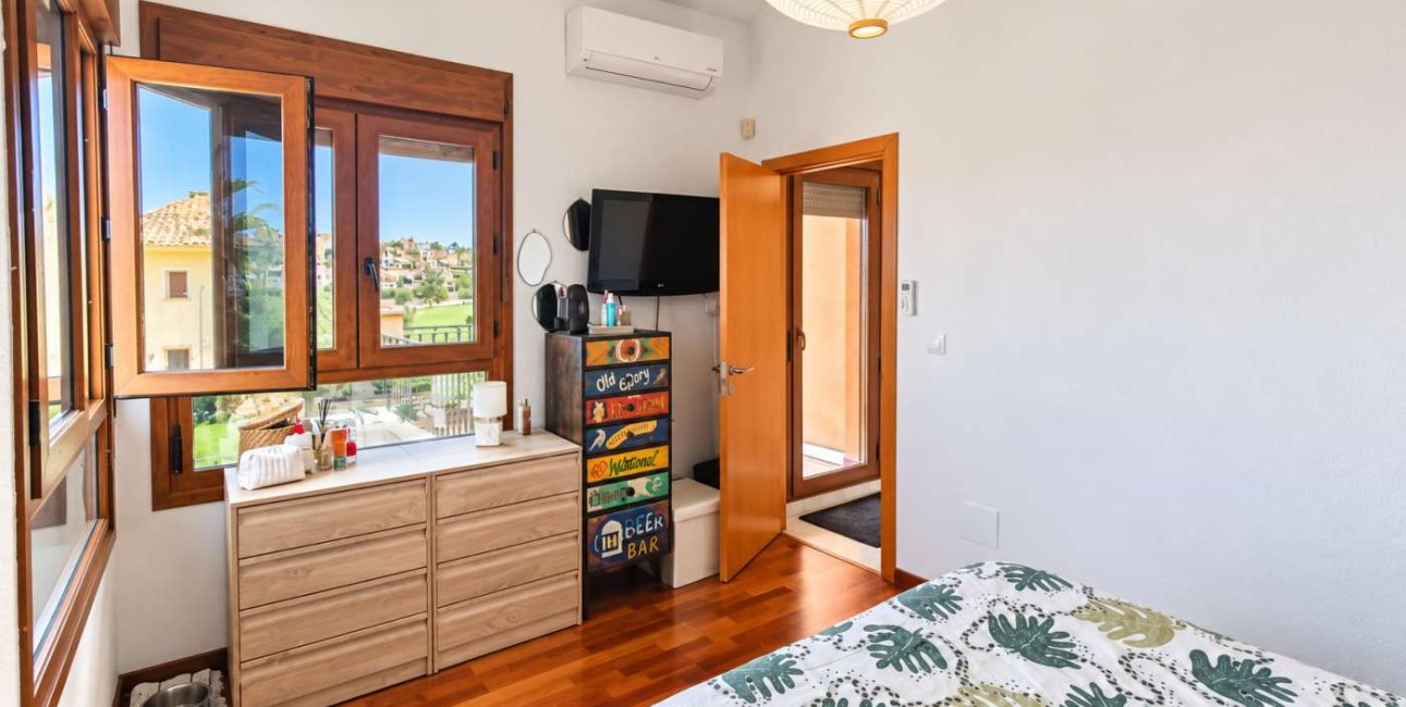 Resale - Villa -
Algorfa - La Finca Golf Resort