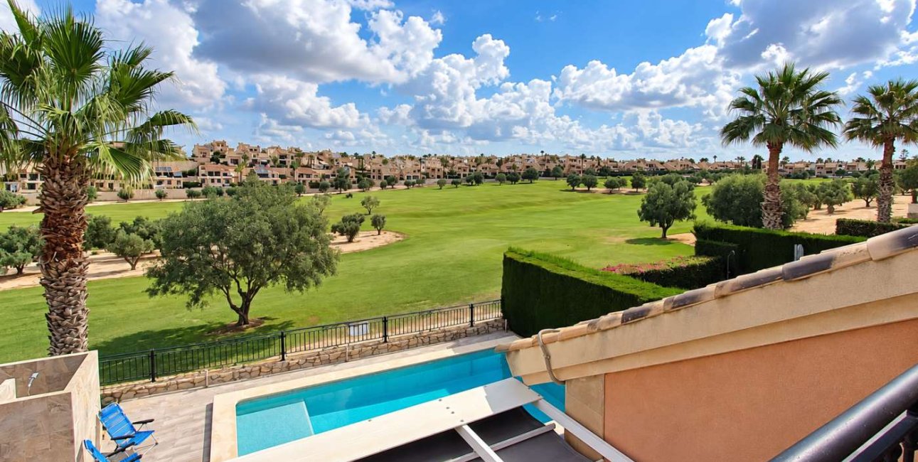 Resale - Villa -
Algorfa - La Finca Golf Resort
