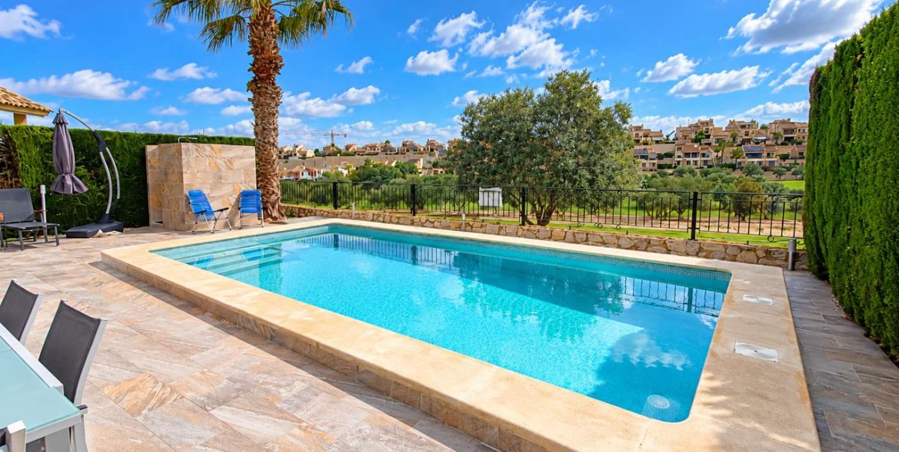 Resale - Villa -
Algorfa - La Finca Golf Resort