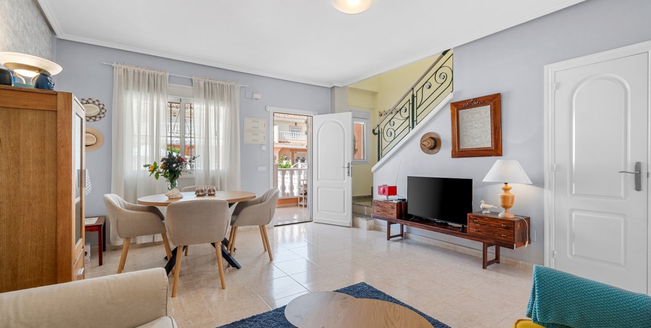 Resale - Townhouse -
Ciudad Quesada - Doña Pepa