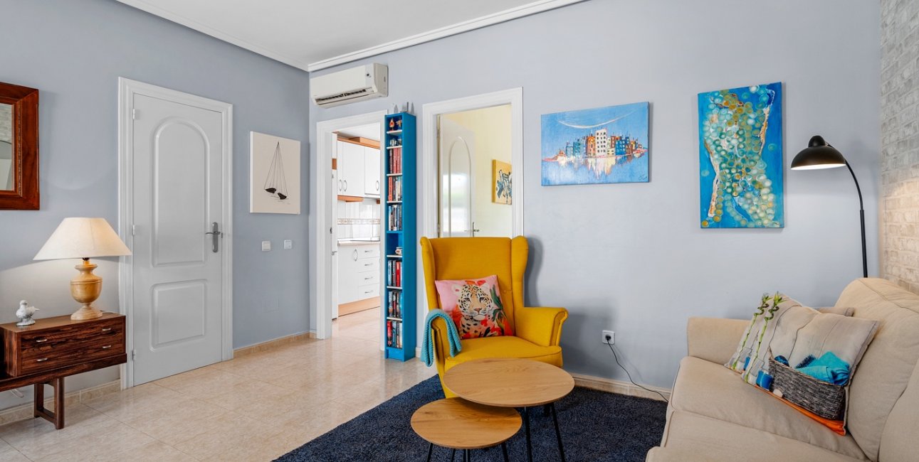 Resale - Townhouse -
Ciudad Quesada - Doña Pepa