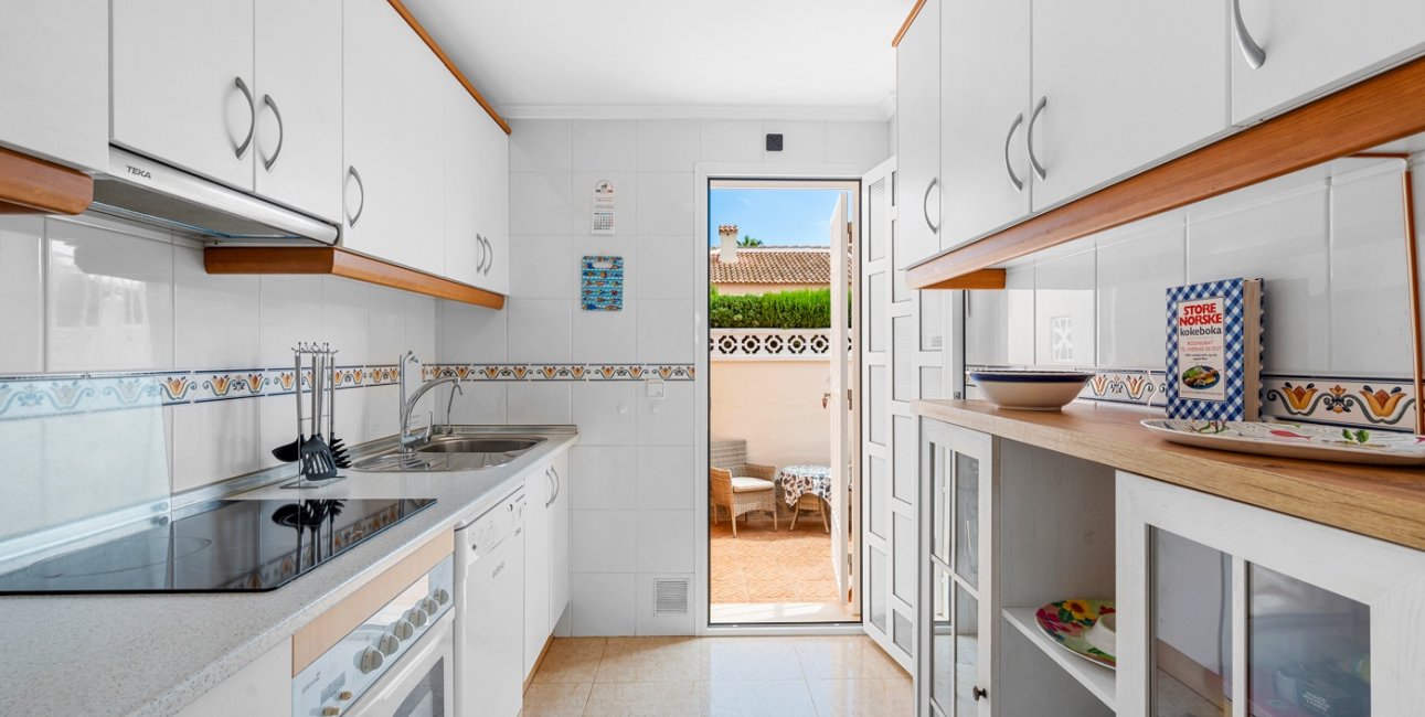 Resale - Townhouse -
Ciudad Quesada - Doña Pepa