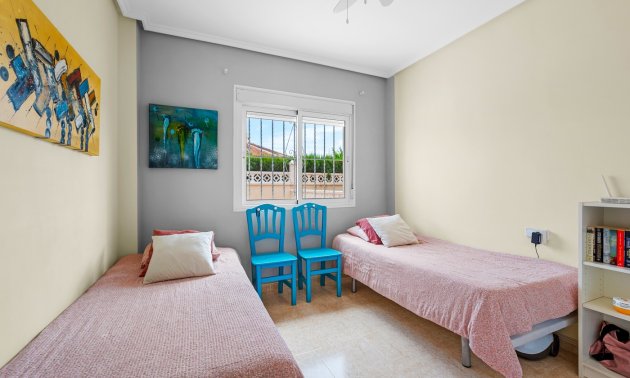 Resale - Townhouse -
Ciudad Quesada - Doña Pepa