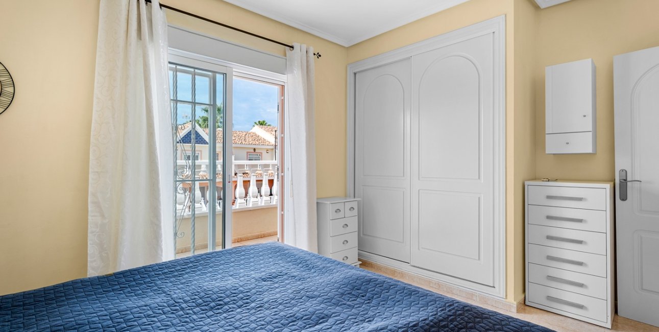 Resale - Townhouse -
Ciudad Quesada - Doña Pepa