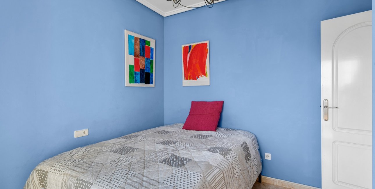 Resale - Townhouse -
Ciudad Quesada - Doña Pepa