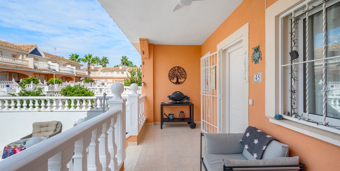 Resale - Townhouse -
Ciudad Quesada - Doña Pepa