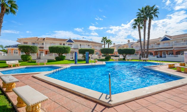 Resale - Townhouse -
Ciudad Quesada - Doña Pepa