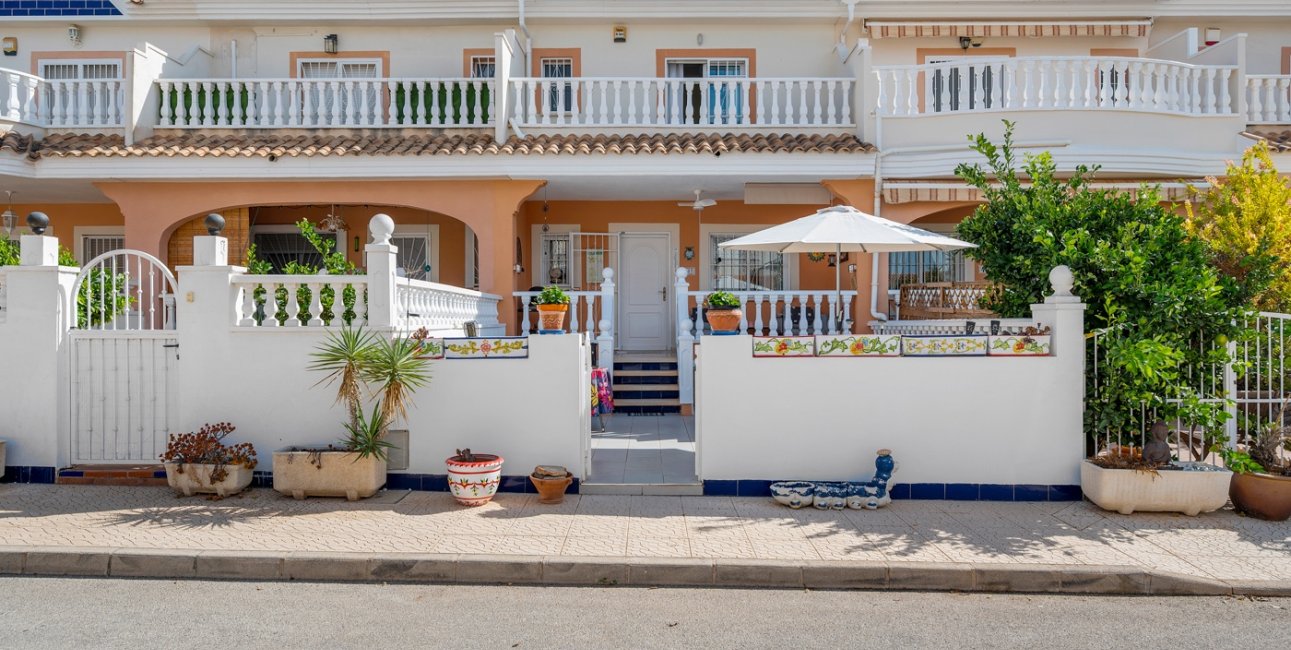 Resale - Townhouse -
Ciudad Quesada - Doña Pepa