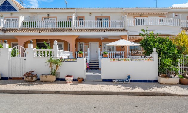 Resale - Townhouse -
Ciudad Quesada - Doña Pepa
