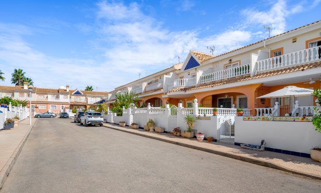 Resale - Townhouse -
Ciudad Quesada - Doña Pepa