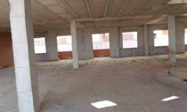 Resale - Edificio -
Los Montesinos - Centro