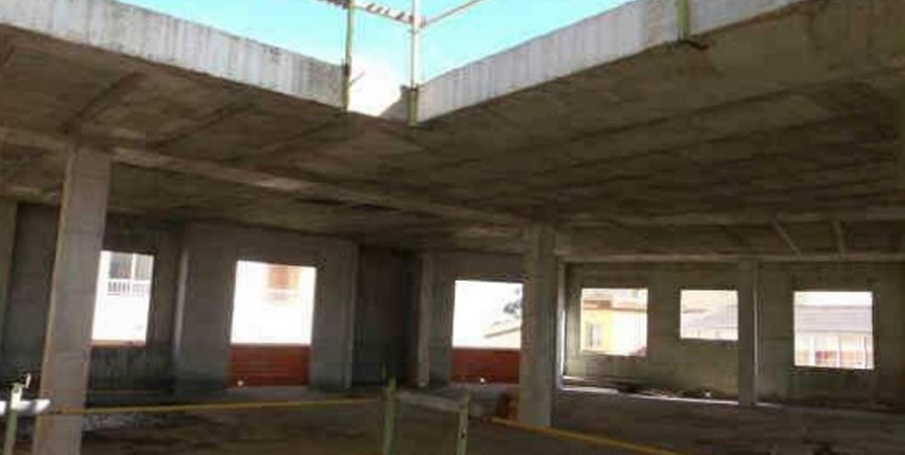 Resale - Edificio -
Los Montesinos - Centro