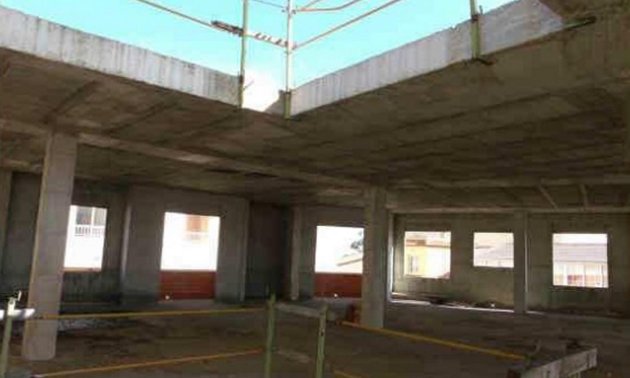 Resale - Edificio -
Los Montesinos - Centro