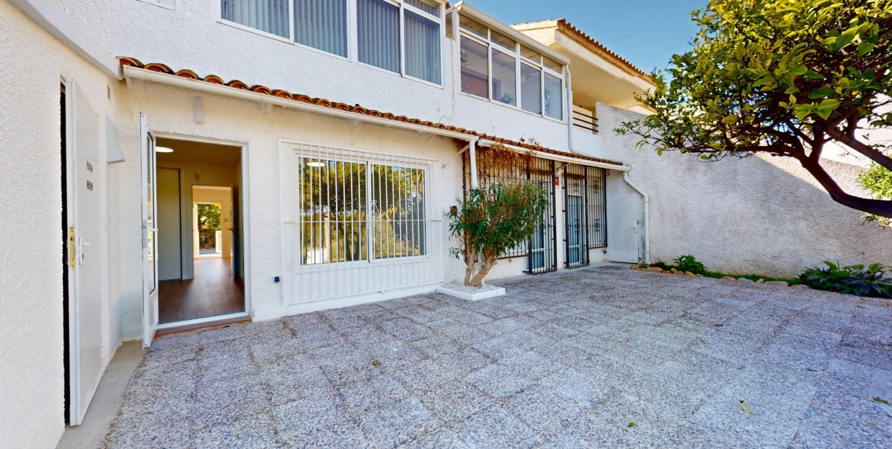 Resale - Apartment / flat -
Orihuela Costa - Villamartin