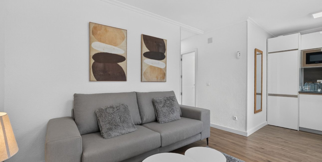 Resale - Apartment / flat -
Orihuela Costa - Villamartin