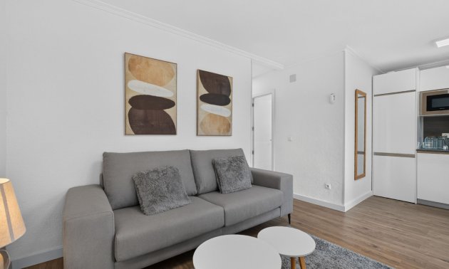 Resale - Apartment / flat -
Orihuela Costa - Villamartin