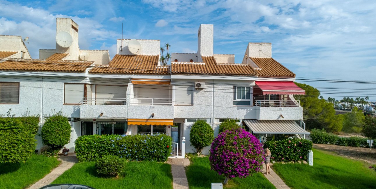 Resale - Apartment / flat -
Orihuela Costa - Villamartin