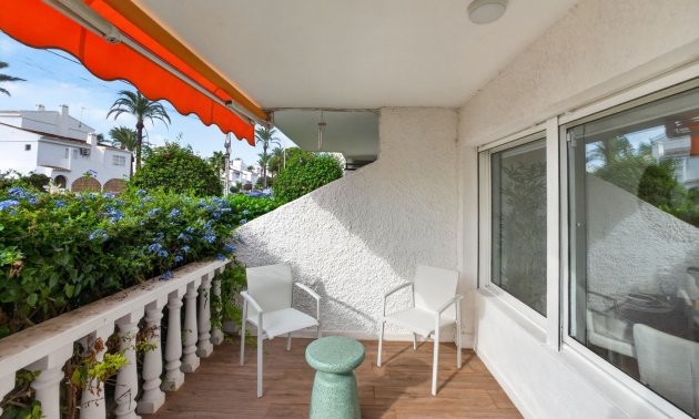 Resale - Apartment / flat -
Orihuela Costa - Villamartin