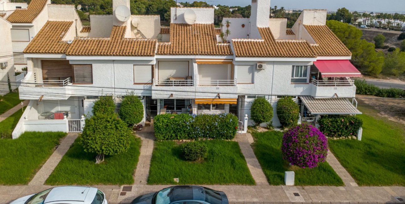 Resale - Apartment / flat -
Orihuela Costa - Villamartin