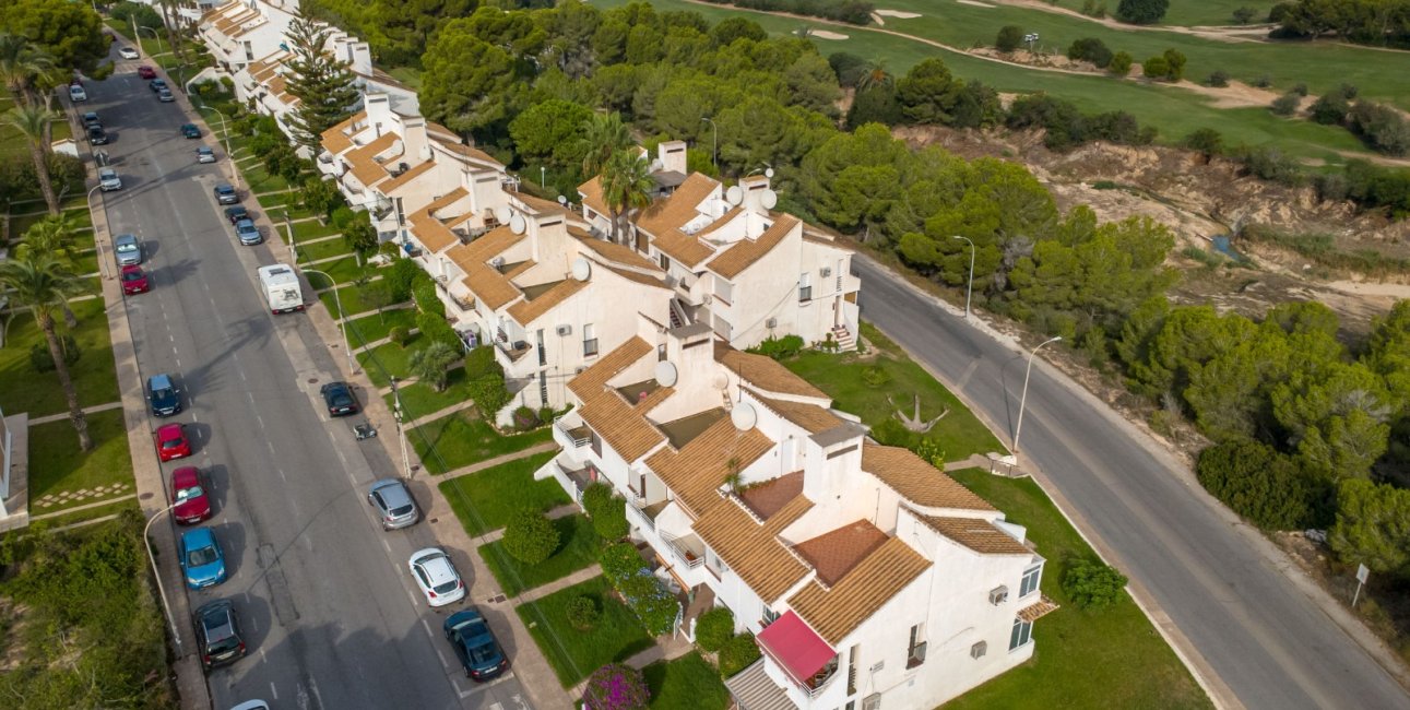 Resale - Apartment / flat -
Orihuela Costa - Villamartin