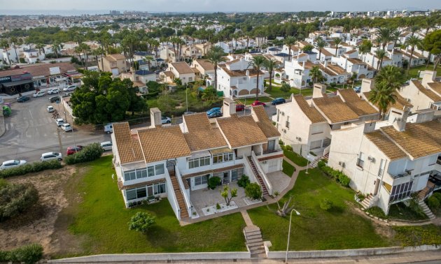Resale - Apartment / flat -
Orihuela Costa - Villamartin