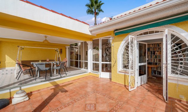 Resale - Villa -
Ciudad Quesada - Ciudad Quesada - Town